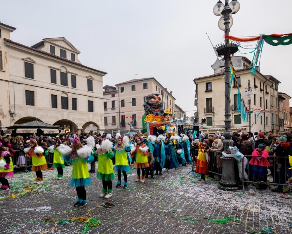 Bassanonet.it Bassano si colora per il Carnevale 2026