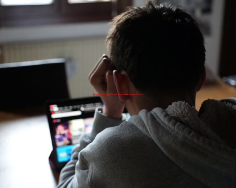 Bassanonet.it Social media alla sbarra: Meta e Google condannate per la dipendenza dei minori