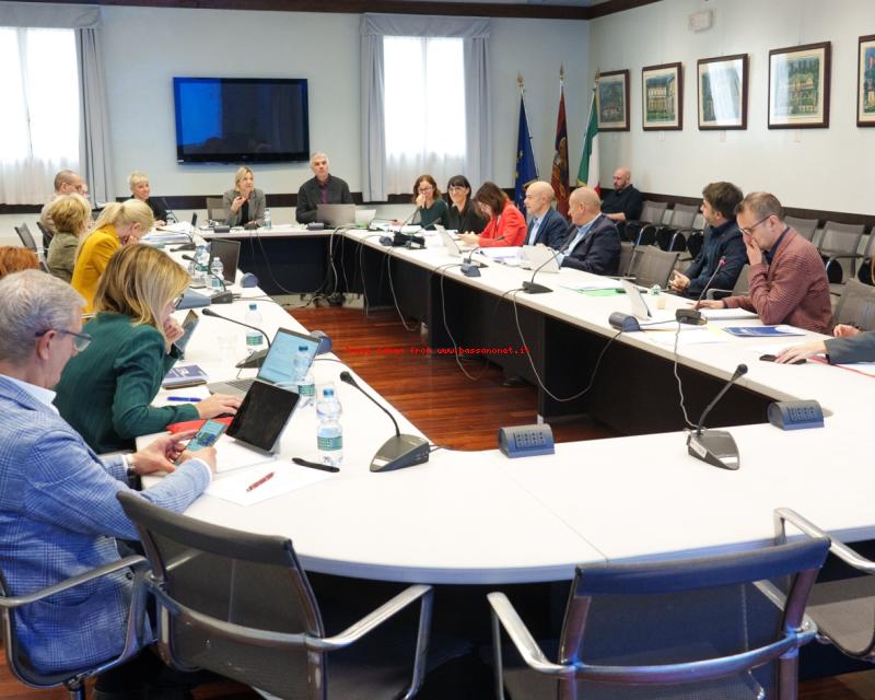 Bassanonet.it Sanità veneta, tra conti e camici